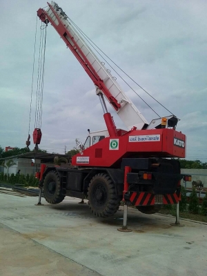 ขายรถเครน4ล้อKATOรุ่น20-H2ขนาด20ตันเอกสารใบซื้อขาย ติดต่อ คุณ อ๊อฟ พิจิตร 086-737-9991