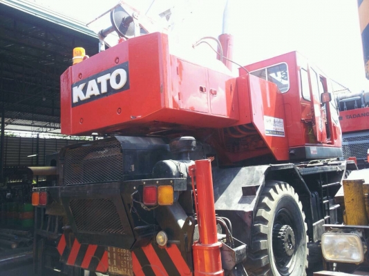 ขายรถเครน4ล้อKATOรุ่น20-H2ขนาด20ตันเอกสารใบซื้อขาย ติดต่อ คุณ อ๊อฟ พิจิตร 086-737-9991