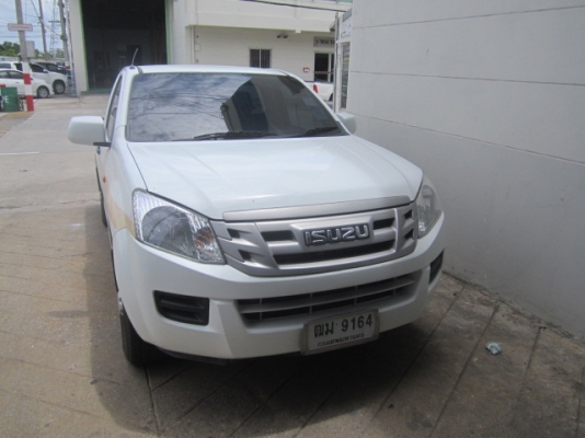 ISUZU Spark 2.5 VGS รถปี 2555 ไมล์เกือบ 9 หมื่นโล สภาพดีมาก เก็บสีเรียบร้อยแล้ว รถอยู่รังสิต ต้องรอเล่มรถจากไฟแนนซ์ประมาณ 2 อาทิตย์ครับ