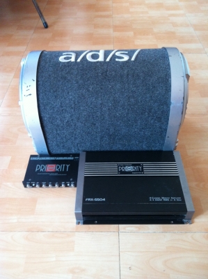 เครื่องเสียงถอดออกเพราะขายรถไปแล้ว เอาหมดลดได้ เหลือแต่ปรี ราคา 2000 บาท