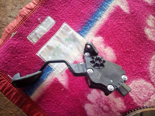 อะไหล่ วีออส ปี 12 กับ มิราจ ปี 12 ครับ