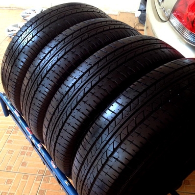 ยาง15นิ้ว ชุดสวยมิชลิน ปี 13 ดอกเต็ม 175-65-15 ตจว ส่งได้ครับ