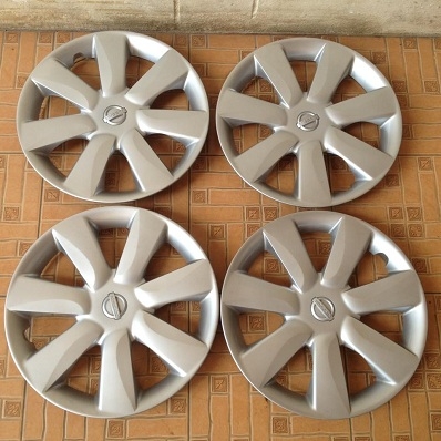 ฝาครอบ 14 อัลเมร่า ครบชุด 4 วง ถอดจากรถ