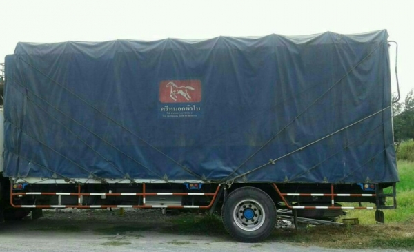 ขายผ้าใบคลุมรถ หกล้อยาว 7 เมตร