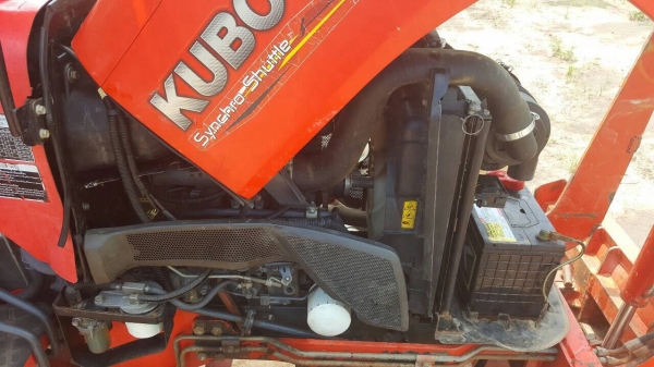 ขายรถไถ KUBOTA L3608 ปี 55 ใช้งานน้อยแค่ 1,000 ชม. เอกสารเล่มทะเบียนครบ อุปกรณ์มีโรตารี่ ผาน 5 และผานดันหน้าครับ