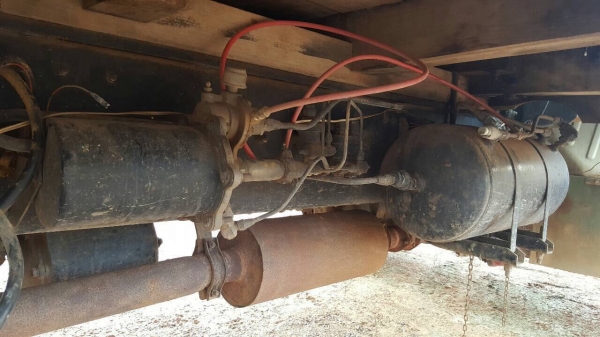 ขาย 10 ล้อ 2 เพลา HINO FM187LA มีระบบลำโพงลากพ่วง คัสซีสวยตลอดเส้น เครื่องเดิม HO7C 185 แรงม้า เกียร์ HO สโลว์เดิม เบรคลมดัน พวงมาลัยพาวเวอร์ ทะเบียนพร้อมโอนครับ