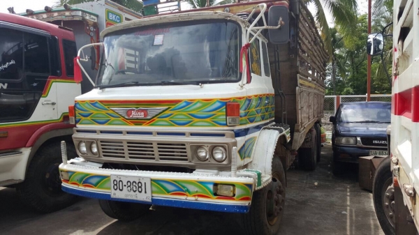 ขาย 10 ล้อ 2 เพลา HINO KT929 เปลี่ยนช่วงล่างใหญ่ เครื่อง EL100 200 แรงม้า เกียร์ใหญ่ สโลว์กลาง เบรคทิฟฟี่ พาวเวอร์ ทะเบียนพร้อมโอนครับ