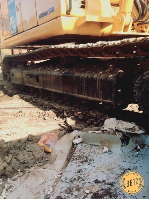 ขายรถเเมค์โครPC-120-6รถสวยเอกสารพร้อมใช่งานเครื่องดีรถใช่งานได้ติตดต่อราคาคุยกันได้ที่เจ๊อ้อย08-18021463