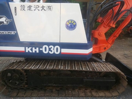 ขายรถขุดแบคโฮ KUBOTA KH-030   ขนาด Pc 30  เครื่องแน่น ปั๊มแรง ระบบไว มีลายหัวกระแทก มีกระต่ายเต่า รถเก่านอก มีเอกสารอินวอยครบ ราคา  240,000  ต่อรองได้ สนใจ 096-3268553  (ช่างเบนซ์) ID LINE 0963268553
