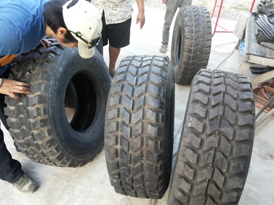 ยาง 37" Humvee 37/12.5/16.5 สวยใหม่