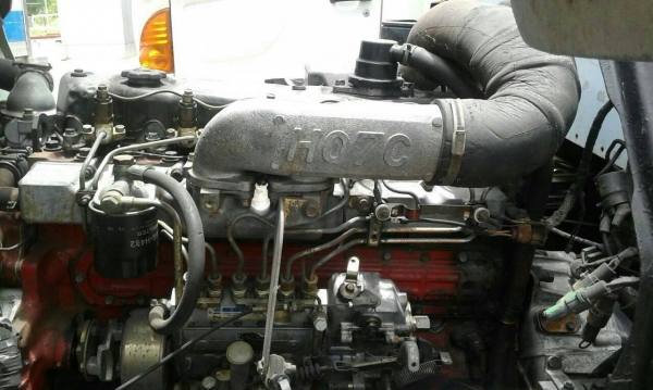 ขายรถ6ล้อHINO FD จดประกอบ ตู้10บานยาว7.20เมตรมีเสากลาง เครื่อง185 แรง เครื่อง คัสชีส์ดี พร้อมใช้งานครับ