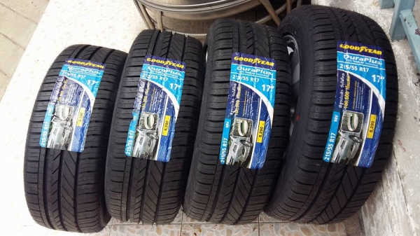 ขายล้อแม็กป้ายแดง nissan teana 17" พร้อมยางใหม่ปี15 สนใจติดต่อเล็กคลองสามครับ 081-3747940