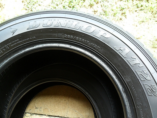 ยาง17 ดันล็อป 265-65-R17ลงพื้นปี13 (4เส้น 2,600บ)