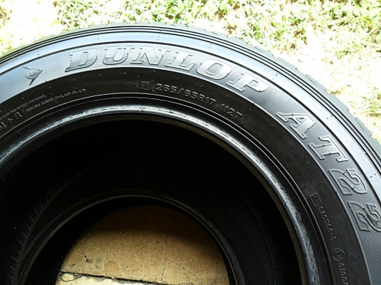 ยาง17 ดันล็อป 265-65-R17ลงพื้นปี13 (4เส้น 2,600บ)