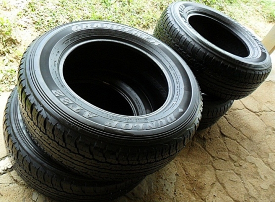 ยาง17 ดันล็อป 265-65-R17ลงพื้นปี13 (4เส้น 2,600บ)