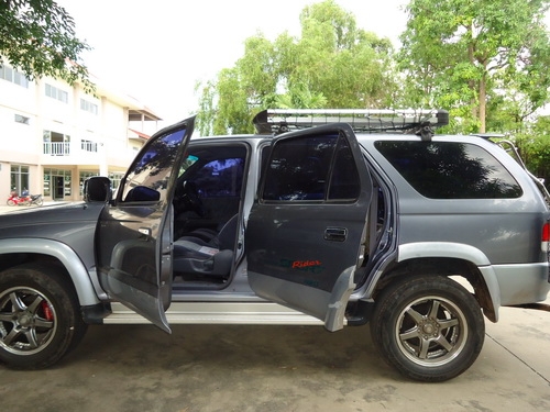 Toyota hilux (sport rider)