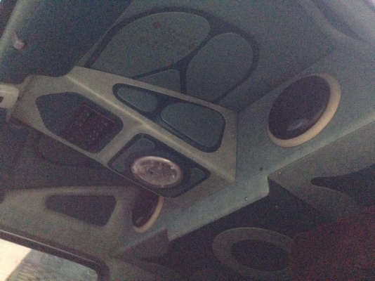 ขายรถตู้ ปี2003 เครื่อง kz พึ่งวาง วิ่งได้แค่ 300 โล เบาะหมุน สีเดิม ไม่เคยชน