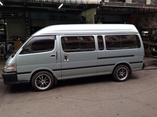 ขายรถตู้ ปี2003 เครื่อง kz พึ่งวาง วิ่งได้แค่ 300 โล เบาะหมุน สีเดิม ไม่เคยชน