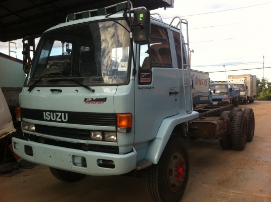 ISUZU FVZ นางฟ้า หัวลากคัสซี เครื่องฟิตใหม่ 100\% 6HE1-195 แรงม้า ยางใหม่ 10 เส้น คัสซีสวยมาก ทะเบียนพร้อมโอน