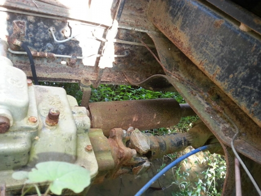 รถฮีโน่ 10 ล้อดั๊ม ท้าลาด KT725  168  แรงม้า.    สนใจติดต่อ  081 - 6079515