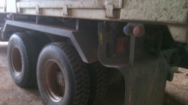 รถฮีโน่ 10 ล้อดั้ม FM1A  344 แรงม้า. ปี 55  ( มีขาย 2 คัน. )     สนใจติดต่อ  081 - 6079515