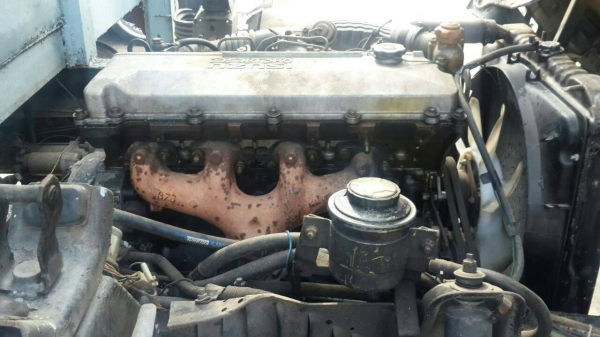 รถอีซูซู 6 ล้อรั้ว NPR 120 แรงม้า. ปี 41  ( ฝาขาว. )     สนใจติดต่อ  081 - 6079515