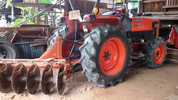 L4508Di ปี52เล่มพร้อมอุปกรณ์ 2 ชิ้นครับ