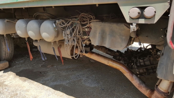 รถอีซูซุ 10 ล้อ FXZ 360 แรงม้า. ปี 50   ( * ขายตามสภาพ. )     สนใจติดต่อ  081 - 6079515