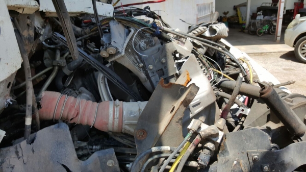 รถอีซูซุ 10 ล้อ FXZ 360 แรงม้า. ปี 50   ( * ขายตามสภาพ. )     สนใจติดต่อ  081 - 6079515