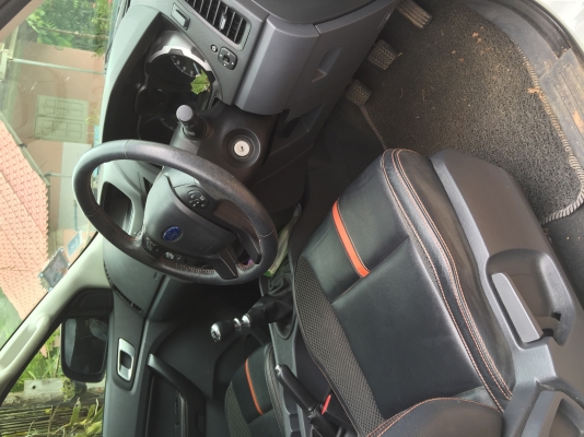 FORD4ประตู รถสวยมากวิ่ง5700km รถใช้มือเดียวตั้งแต่ป้ายแดง FORD4ประตู รถสวยมากวิ่ง5700km รถใช้มือเดียวตั้งแต่ป้ายแดง