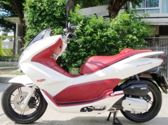 Honda PCX 150 สดใหม่ ไมล์น้อย เดิมแท้ดี ไม่มีบิวด์