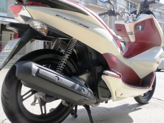 Honda PCX 150 สดใหม่ ไมล์น้อย เดิมแท้ดี ไม่มีบิวด์