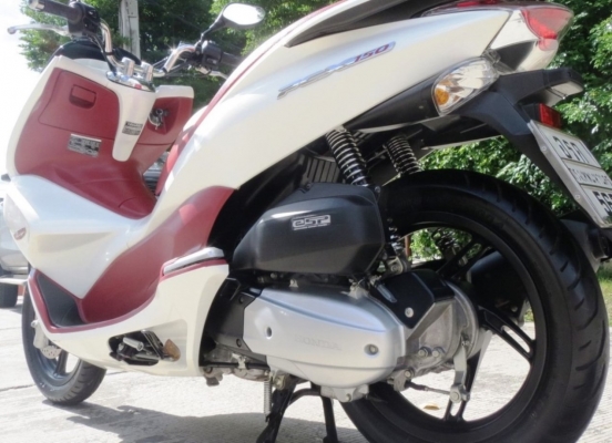 Honda PCX 150 สดใหม่ ไมล์น้อย เดิมแท้ดี ไม่มีบิวด์