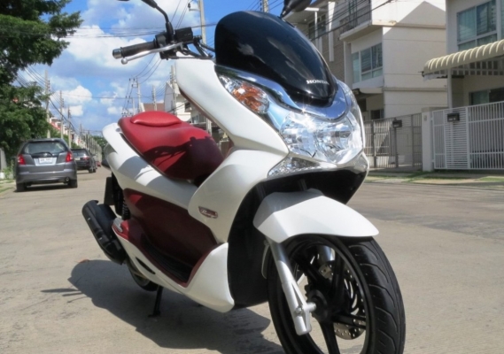 Honda PCX 150 สดใหม่ ไมล์น้อย เดิมแท้ดี ไม่มีบิวด์
