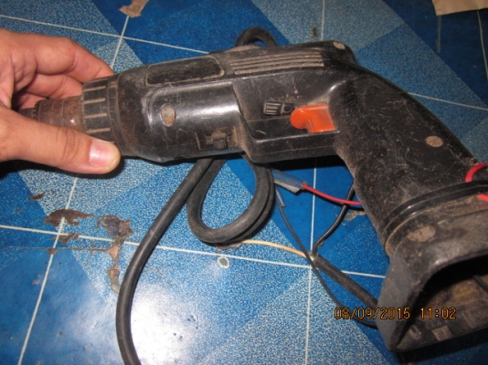 ไขควงไร้สาย ฺB&D แต่ตอนนี้มีสาย ไขควงไร้สาย ฺB&D แต่ตอนนี้มีสาย