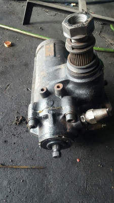 ขายกระปุกพวงมาลัยเพาเวอร์ NASSAN UD