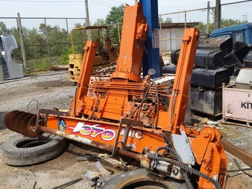 ขาย เครน ขนาด 3.7 ตัน 3 ปลอก พร้อมหัวเจาะ สว่าน ขุดวางเสา ยี่ห้อ UNIC