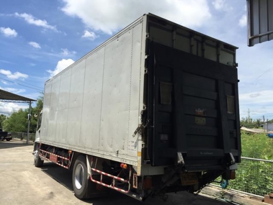 ISUZU DECA  FTR  200 แรง ติดลิฟต์หลัง ปี 48  ราคา  850,000 บาท