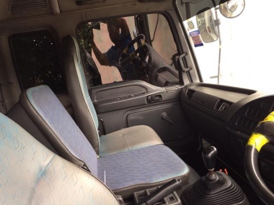 ISUZU DECA  FTR  200 แรง ติดลิฟต์หลัง ปี 48  ราคา  850,000 บาท