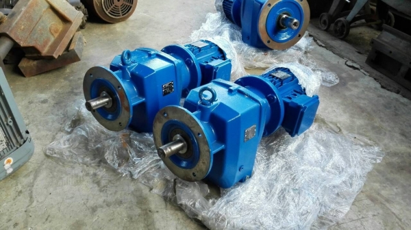 ======= Sold Out!! ======== มอเตอร์เกียร์หน้าแปลน NORD Germany 2 HP. 380 V. อัตราทด 1:10 ของใหม่แกะลัง!! มี 3 ตัว..089-2499-123 นครปฐม