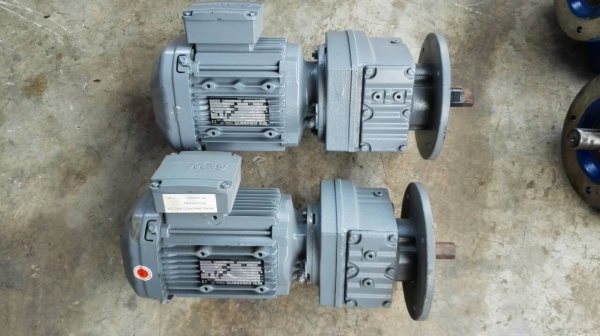 ====== Sold Out!! ====== มอเตอร์เกียร์หน้าแปลน SEW Eurodrive 1.5 HP. 380V.. อัตราทด 1:30 ของใหม่แกะลัง!! 089-2499-123 นครปฐม
