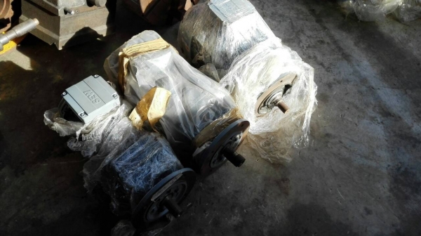 ====== Sold Out!! ====== มอเตอร์เกียร์หน้าแปลน SEW Eurodrive 1.5 HP. 380V.. อัตราทด 1:30 ของใหม่แกะลัง!! 089-2499-123 นครปฐม