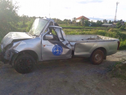 อีซูซุดีเเมกค์ออนนิวส์โฉมปัจจุบันบุคคลโอนลอยๆเล่มได้เลย สีเทา ปี13 หรือเเยกขายอะไหลทั่งหมดมีหลายรุ่นเก๋งเเละกระบะรับซื้อรถอุบัตเหตุทุกสภาพ