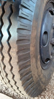 ขาย195 แรง 6ล้อใหญ่ ยาง900 ยาว7 เมตร 084-6575265