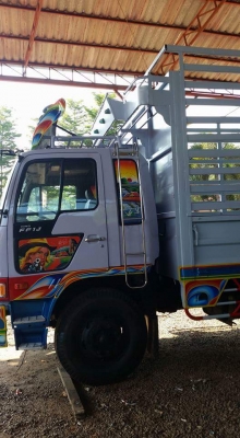 ขาย195 แรง 6ล้อใหญ่ ยาง900 ยาว7 เมตร 084-6575265