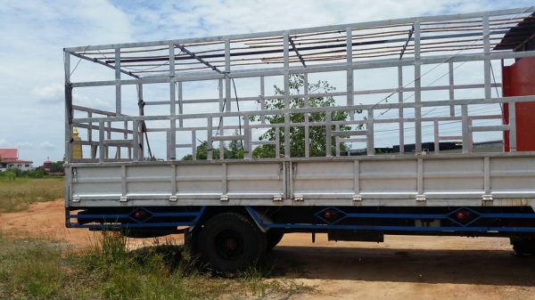 ขาย195 แรง 6ล้อใหญ่ ยาง900 ยาว7 เมตร 084-6575265