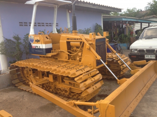 ขายKOMATSU D2-6 PLL สภาพสวย พร้อมใช้งานเครื่องดี ช่วงล่างดี ใบแทร็คเต็ม