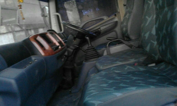 เมกก้า ปี49 ยาว5.50เมตร  ตู้ปีกนก รถก้าซ NGVล้วน