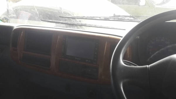 เมกก้า ปี49 ยาว5.50เมตร  ตู้ปีกนก รถก้าซ NGVล้วน