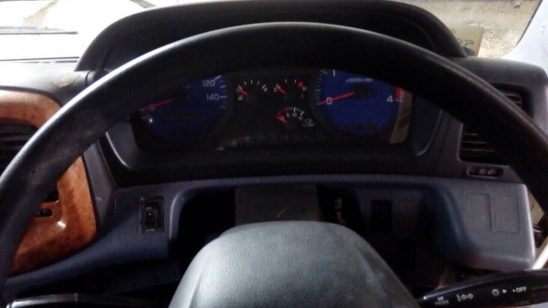 เมกก้า ปี49 ยาว5.50เมตร  ตู้ปีกนก รถก้าซ NGVล้วน